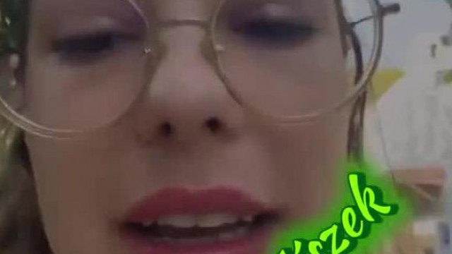 Szabados Kinga a kutyája bántalmazásáról álmodozik Spanyolországban