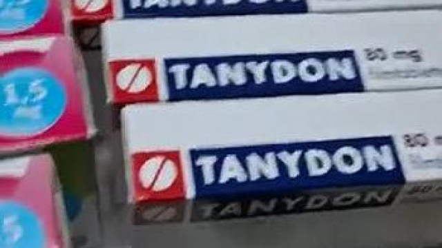 Tojásfej pedo Télapónak készül