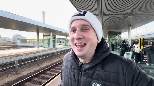 Kufár koldul, moralizál, panaszkodik, alkoholizál és segget zoomol