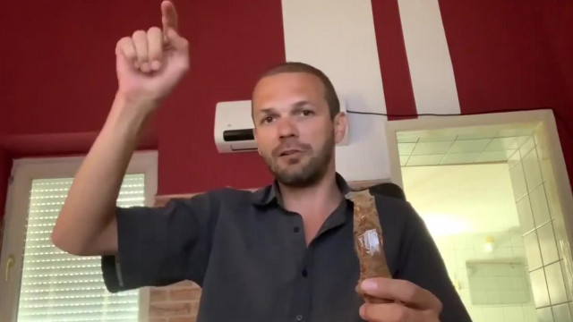 Herbert megint a trash csoport (soha meg nem történt) bűneiről beszél