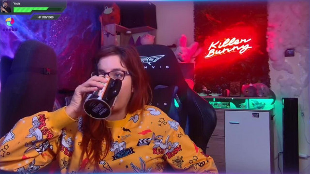 Koldus Szanyó Beatrix, a macskás Twitch streamer úgy szeret vásárolni, hogy majd vissza adják a termék árát
