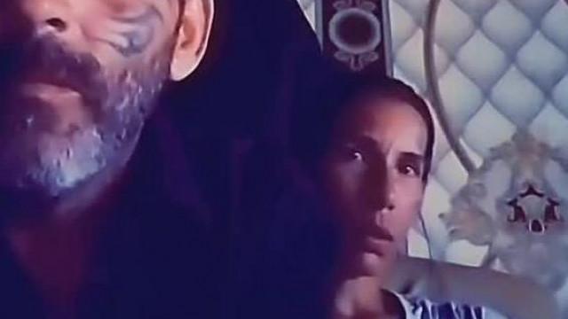 Balhè az òpàlyi indiàn Horror putriban: a Fogatlan hòkuszpòk Nàjk Zsòt orrbetöréssel fenyegeti Maugli Ellàt