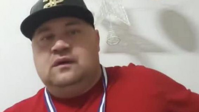 MC Kancsi Malacképű Dollárjel a Legkomolyabban kèrdezi: "Ti mikor láttátok a Lakatos Alit nővel?"