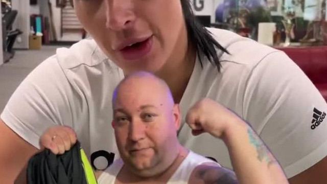 Mészáros Anett sportlady villáminterjúja az általa is malacnak titulált Subi elleni pofoncsatáról