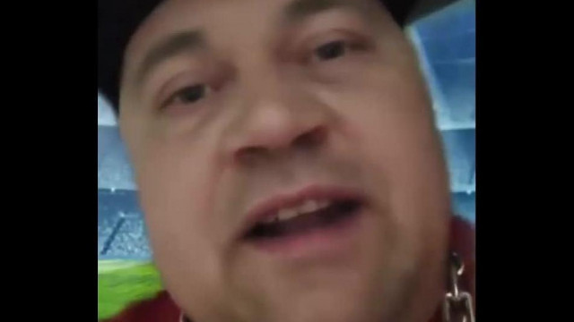 MC Idegbeteg felszólítja a felszopókat, hogy dobják be a tartalékokat közben szájzárak és rendőrség fikázása 2025.12.09