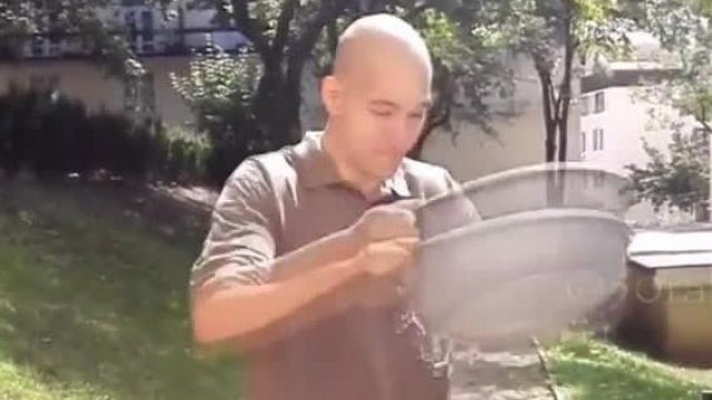 Brétúró akkumulátorsav kihívás (paródia)