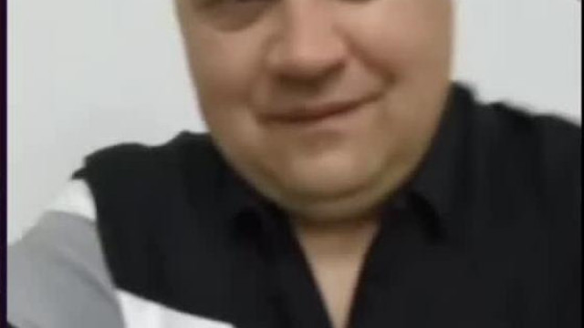Sertèskènyi elegàns Ingbe pròbàl feszíteni de az öreg Moszad oltja: "nem látszik hogy milyen dagadt vagy"