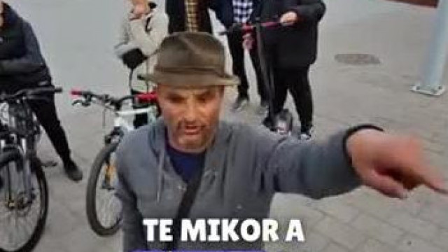 Retardfalvi beszédhibás vitája egy szintén beszédhibás, csöves törpével