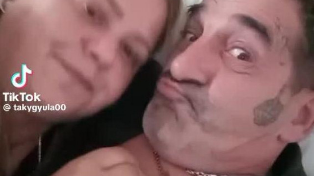 Táky Boldog Karácsonyt kíván mindenkinek!