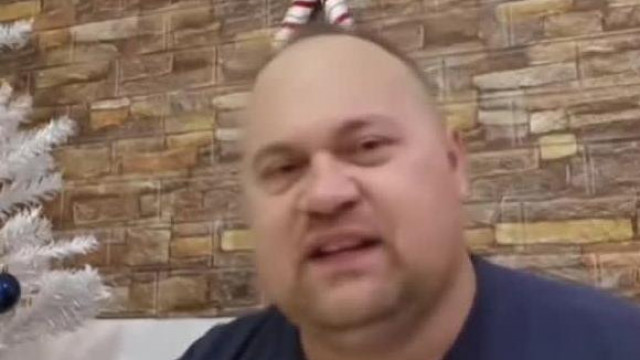 A nőket zsigerből gyűlölő Dömpi csajozàsi tippje: nem a kigyúrt palik a jòk hanem a vèkony, nagyf*szúak!