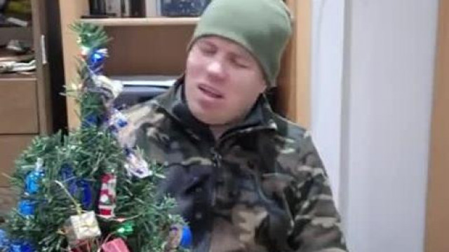 A pofátlan Szopólex csak nagy donésön után hajlandó tovább liveozni