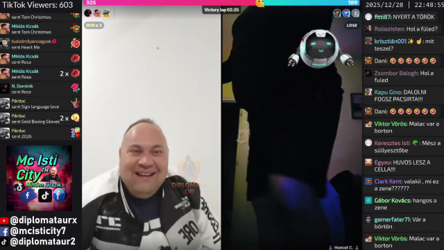 MC Biszexuális pocokvigyorral várja, hogy Busák csődöre női ruhában pózoljon neki + szűz incel agymenések (vágott)