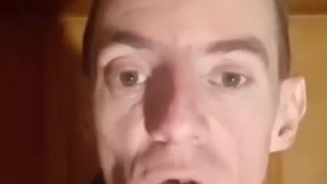 A Transzilvàniai Drakula JehovaRèm szabi kiosztja a nézőit mert felkérdezik a munkàval kapcsolatban