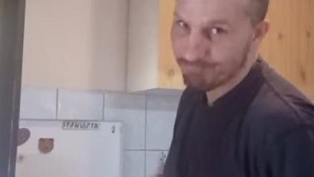 Schalk Ratyi megmutatja milyen moslékot főzött, majd tiltogatja a nézőket (2026.01.03.)