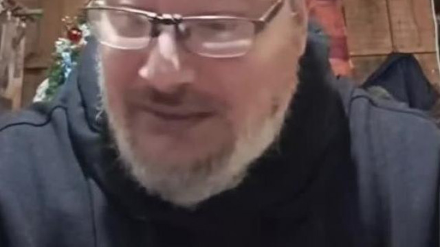 Üdvözlendő Hír: a nagyràbèi HorrorSzörny "apa" Gyuluska nagyon elfàradt már ès èlni sincs kedve