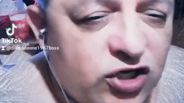 Tar Sanyi fáziskéséssel hülyegyerekeskedik egy kis Rammstein-re