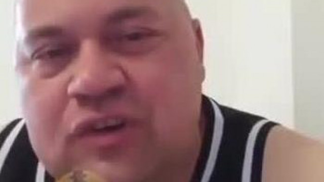 MC Dömpityu, a fogalmatlan hülyegyerek beszól "Hont Andrásnak" +neki magánélete van