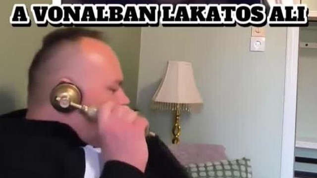 MC Fotelbe dagadt gyogyòskènyi saját paródiája a léghajós Busákról humor és fülek nélkül