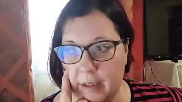Bariadd ismét hízó hisztit csap egy zabálás mellőzését ajánló troll kommenten
