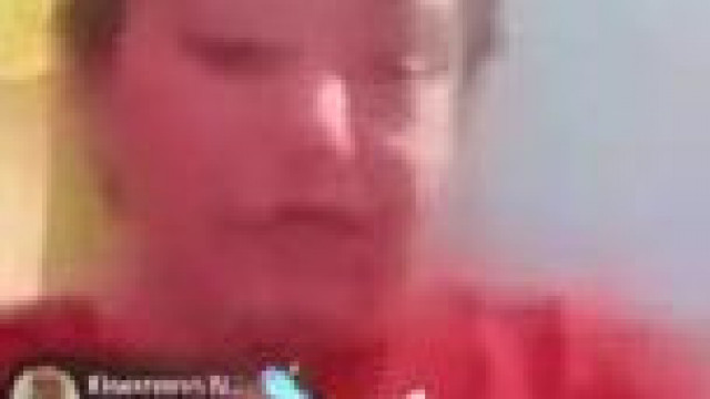 Zártosztály szökevény Irénke rohadt kajszibarack fejjel ordibál