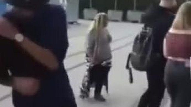 A társadalmi hulladék és trash bohóc, Varga Irénke kiakad, majd megkerget egy trollkodót