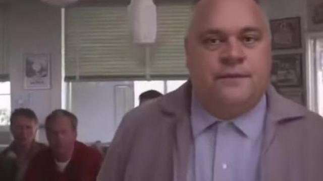 MC Isti, Norbert Stu ès Selim Etkar összefutnak egy American Diner-ben (AI paròdia)