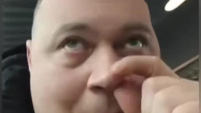 MC Orrtúrò szarszagú Malacpatkànynak bebüdösödött a làba a sok menekülésben