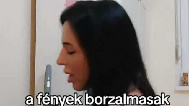 Kicsit kihűlt Rodalexa előadása: Mongol dal