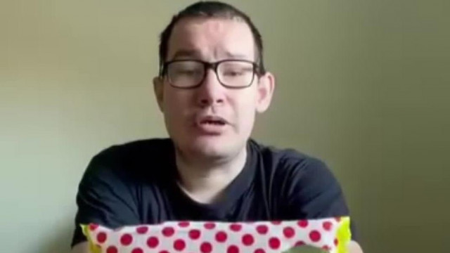 Pöttyös Túrò Rudi teszt - a Soproni Fogatlan Elmebeteg Vakond Fogorvos helyett túrò rudit tesztel