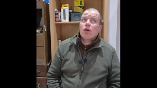 Koldustech Alex fenyegetőzik jobb ha nem állnak bele.