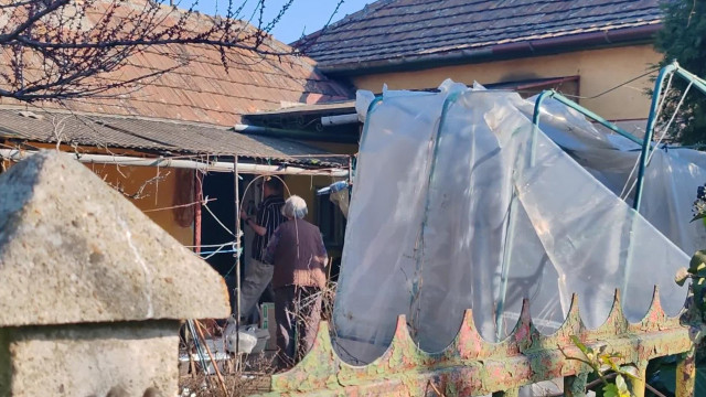 Golda bezavarja az ólba a részegen óbégató Sodit