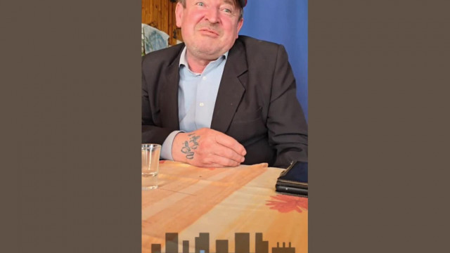 Alkeszinfó Zoli interjú részlet besárgult-bevérzett szemmel a felszopói csoporttalálkozóról az 5-ös kocsmában 2026.03.14
