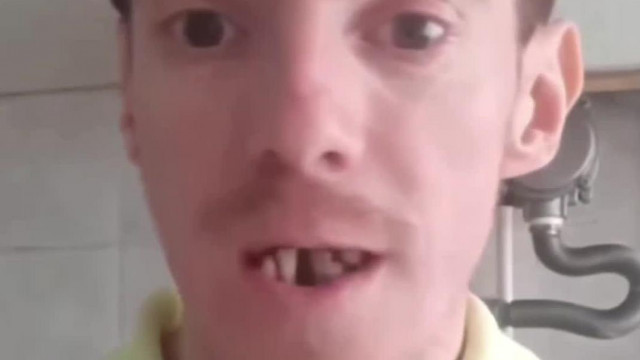 Az incel Transzilvàniai Drakulaszörny szabi Gènjei nagyok jòk ès jòl tartja magàt
