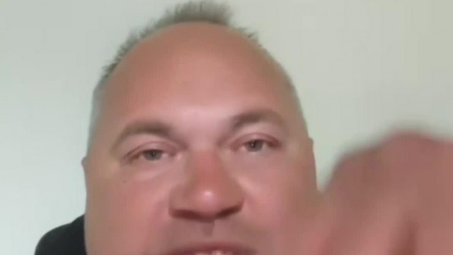 A Totàl Bolond MC Földrajztudòs Pipi szerint a Kockàs Füzetes városokba nem szabad menni mert Veszèlyesek