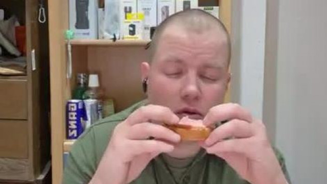 Szopólex sonkát másodpercek alatt eltüntető live.