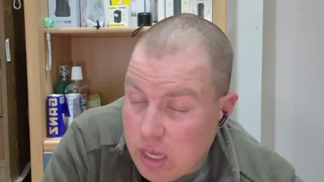 Wurkkos fejű Alex elmondja miért nem talál munkát és miért baszunk ki a magyar cégekkel