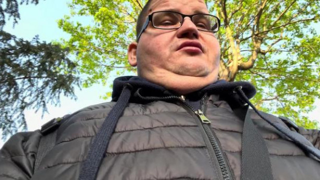 Molnár Kartonszakértő Krisztiánnal a változatosság kedvéért ma sem történt semmi.