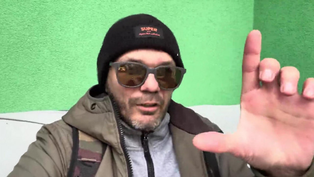 Herbert meséli, hogy hogyan vágyakozott a lányok után gyerekként