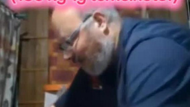 Vadász Gyula alatt összetört a gyerek gamerszék