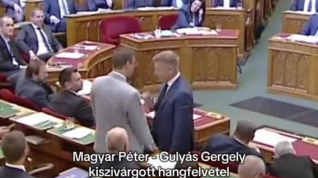 [PARÓDIA] MP Isti megmutatja kié a vazelines káré a Parlamentben