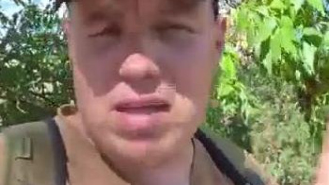 Fogmosatlan Alex bocsánatot kér Prepper Papától