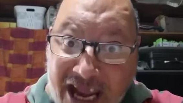 Vadász Gyula ordítva koldul