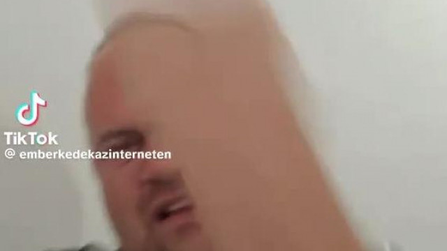 "És elkezd ilyeneket csinálni"-MC Isti titokzatos kézjelekkel szidja a Mossadot