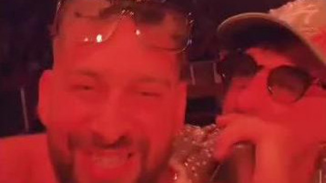 LAKATOS Brendon KKevin koncert backstagebol kilepő csókolózós, ölelkezős pillanatai