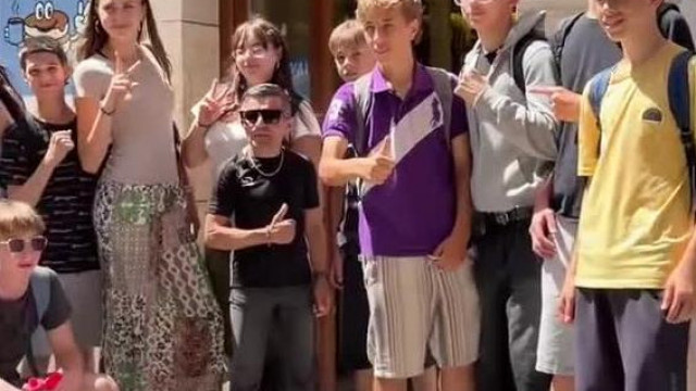 Így telik HorrorKobold egy napja Tiktok sztárkènt - mèg a pultos csaj is elkèrte a szàmàt