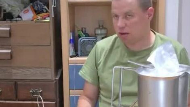 Szopólex most épp túl meleg van bármit csinálni is live.
