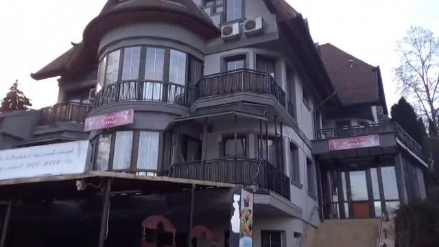aki Egri Ecetes Ulahut Béla： A Zámbó Jimmy Hotel így néz ki ma!