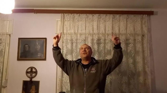 aki Egri Ecetes Ulahut Béla： Egy szál harang virág