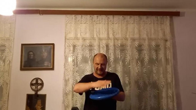 aki Egri Ecetes Ulahut Béla   Engem loptak meg de még nekik áll feljebb!