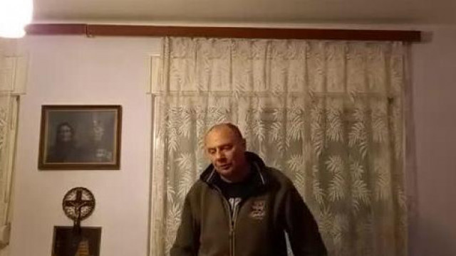 aki Egri Ecetes Ulahut Béla： Hajduhadház és New Jersey között